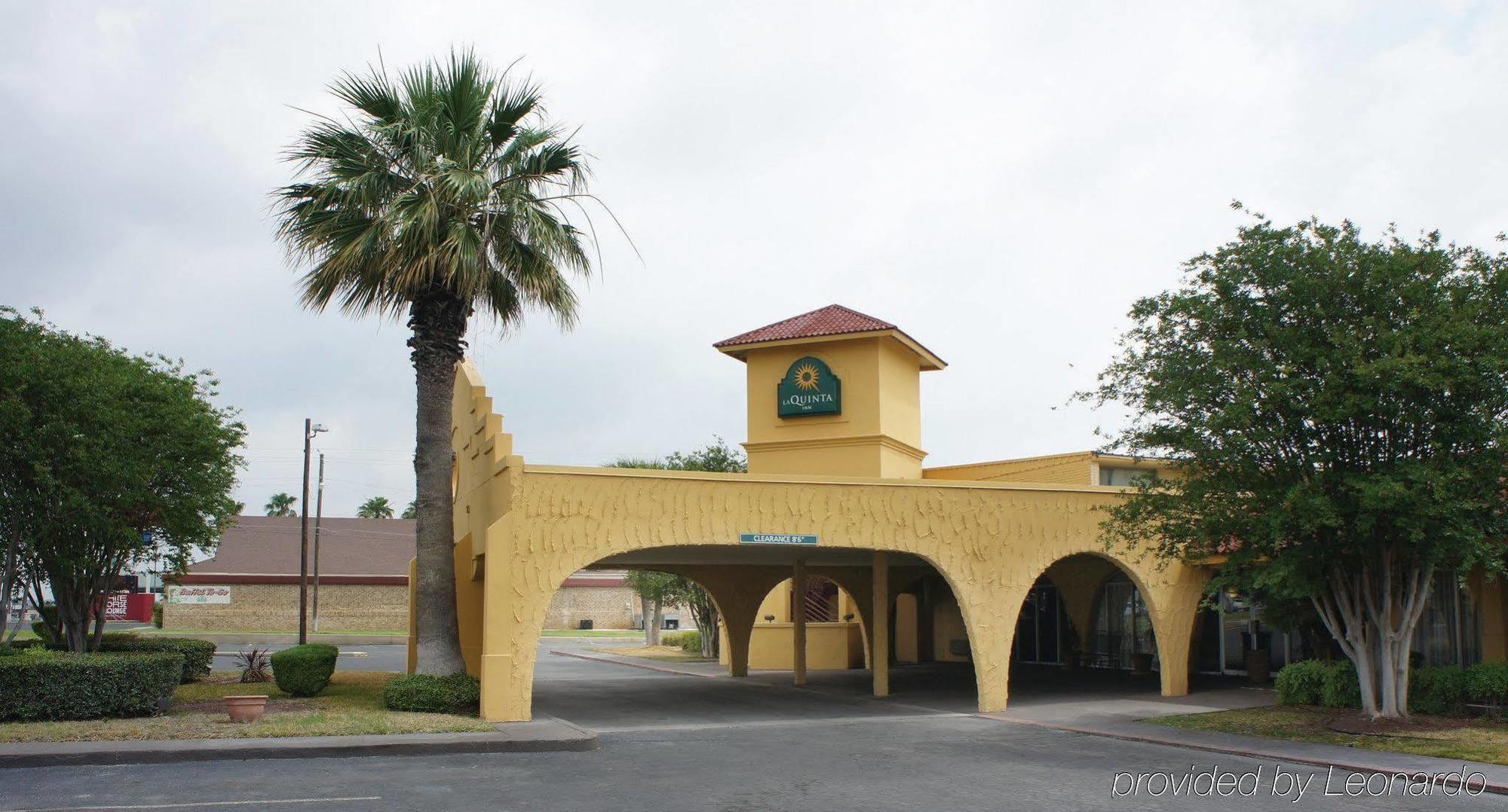 Days Inn By Wyndham Del Rio Exteriör bild